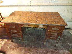 lot 6327 image: Wood Desk - In Basement