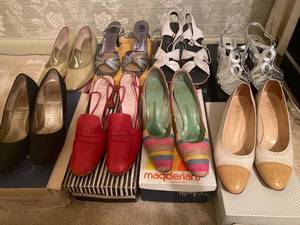 lot 6104 image: 8 pairs of heeled dress shoes