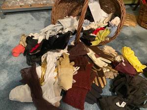 lot 6127 image: MANY pairs of womens gloves with basket