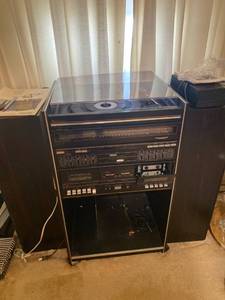 lot 6135 image: stereo