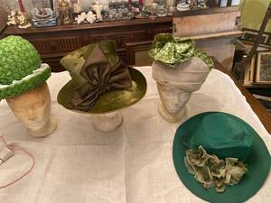 lot 6229 image: 4 green hats