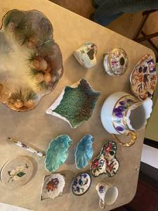 lot 6230 image: Versailles Bavarian bowl and other decorative dishes