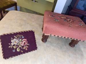lot 6240 image: foot stool and foot rest