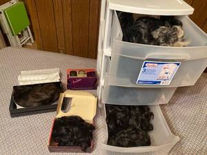 lot 6252 image: mostly black wigs