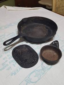 lot 6282 image: 3 pc. assorted cast iron