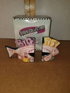 lot 106 image: Diner Collection Salt and Pepper Shaker