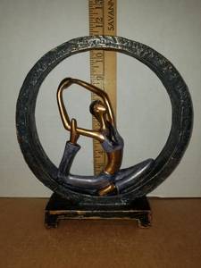 lot 107 image: Modern Abstract Lady Sculptures Modern Art Resin Yoga Pose Statue Desktop Decor