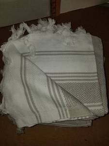 lot 110 image: Peshtemal Towel