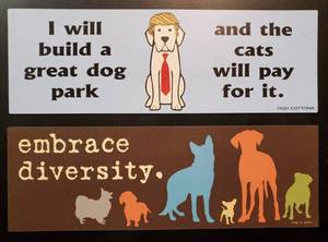 lot 184 image: Lot of 2 Fridge Magnets 3x9