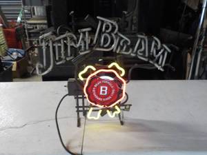 lot 225 image: Jim Beam Neon