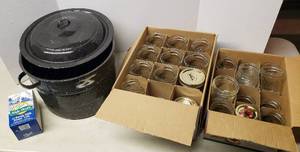 lot 518 image: Canning Jars & Lids, and 3pc. 21.5 qt. Canner