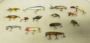 lot 527 image: Vintage Fishing Lures
