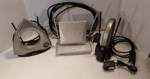 lot 223 image: 3 Rabbit Ear type TV Antenna RCA, Philips, and Radioshack