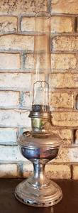 lot 294 image: Aladdin Polish Metal No. 900 Oil Lamp wModel 12 Mantle Burner  23.5 in. tall