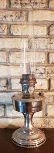 lot 295 image: Aladdin Polish Metal No. 1200N Oil Lamp wModel 12 Mantle Burner  23.5 in. tall
