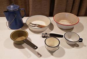 lot 308 image: Enamelware Kitchen Dishes and Vintage Utensils