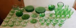 lot 347 image: Green Depression Glass Dishes