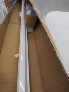 lot 27178 image: Rod Desyne Heavy Duty Single Traverse Rod Center Open - White damaged