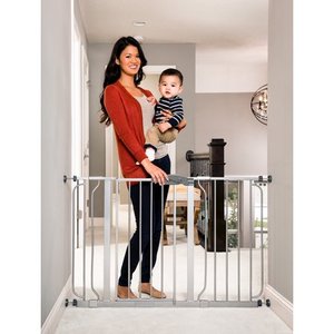 lot 27203 image: Regalo Extra Wide Easy Step Metal Walk Through Baby Gate - Platinum