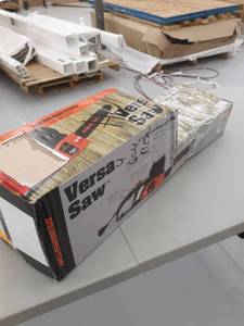 lot 27214 image: Remington RM1645 Versa Saw 12-Amp 16-inch Electric Chainsaw
