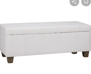 lot 27290 image: Bouclair Pouf Ottoman 9391511 42 x 16.1 x 16.5 ( White ) ( Not Inspected )