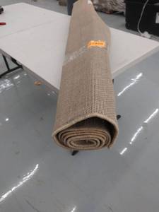 lot 27320 image: Area Rug 53 X 7 Beige
