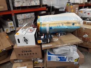 lot 74028 image: Misc Pallet of Items
