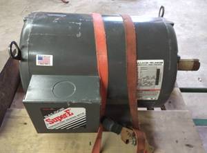 lot 1386 image: BALDOR Electric Motor EHM2515T-8 - 20 HP, 1765 RPM, 200 V, 54.3 Amp (Cart Not Included)