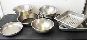 lot 309 image: Lot of 11 Metal Bowls & 2 Steam Table Inserts