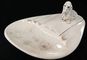 lot 329 image: Vintage Figural Bassett Hound Dog Porcelain Ashtray