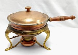lot 359 image: Vintage Copper & Brass 9 Chafing Dish Warmer
