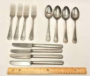 lot 380 image: Mid-Century - U.S.N. 12 Piece Silverware Set by Reed & Barton - United States Navy