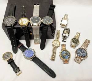 lot 382 image: Lot of 12 Mens Watches - Some are Working