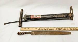 lot 385 image: Vintage Big Boy Air Pump & File