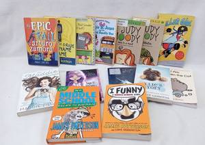 lot 392 image: Lot of 14 Pre-Teen Books - Including 2 from James Paterson