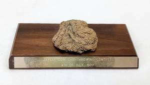 lot 398 image: Unique & Odd Trophy - Jaycee Cow Chip Throwing Contest - 4th of July 1977 �� Appears to be Authentic lol