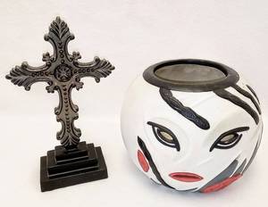 lot 245 image: Unique Face Vase & Cross Decor