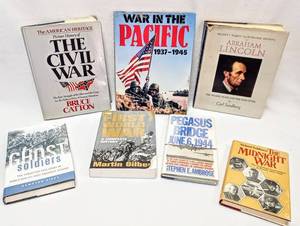 lot 275 image: 6 Books About War  1970 Readers Digest Illustrated Edition Abraham Lincoln, The Prarie Years & The War Years by Carl Sanburg