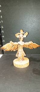 lot 1007 image: R Platero Kachina eagle statue 5 in tall