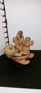 lot 1085 image: R Fragua Jemez Native American clay sculpture