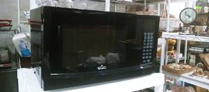 lot 1092 image: Rival microwave