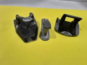 lot 1129 image: Stapler and 2 hole punchers