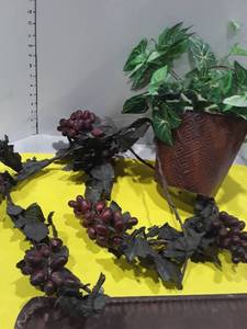 lot 1133 image: 12 garlands and metal bucket with faux foliage