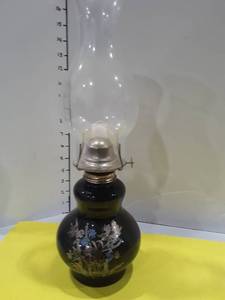 lot 1145 image: Kaadan LTD. Oil lamp