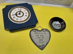 lot 1151 image: Hamilton electronic clock plaque and small dish