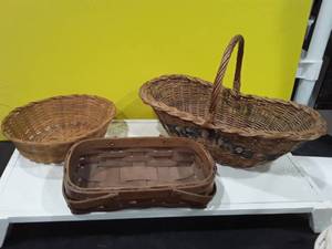 lot 1503 image: Wicker baskets lot of 4. One large white one about 19 inch long