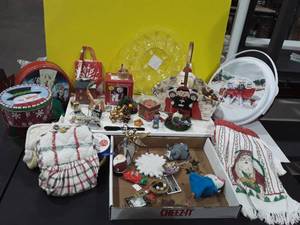 lot 1506 image: Christmas lot