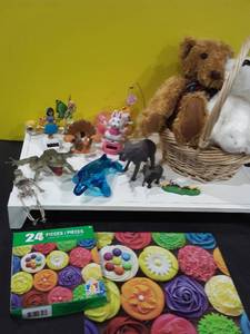 lot 1508 image: Toy lot