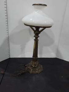 lot 1532 image: Brass table lamp with white dome