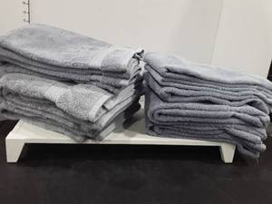 lot 1555 image: Lot of bluegray towels and hand towels